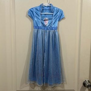 Frozen 2 Elsa nightgown.